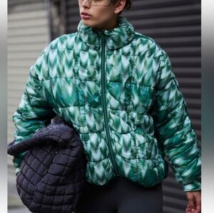 NWT Women's size XS FREE PEOPLE Packable Puffer Jacket